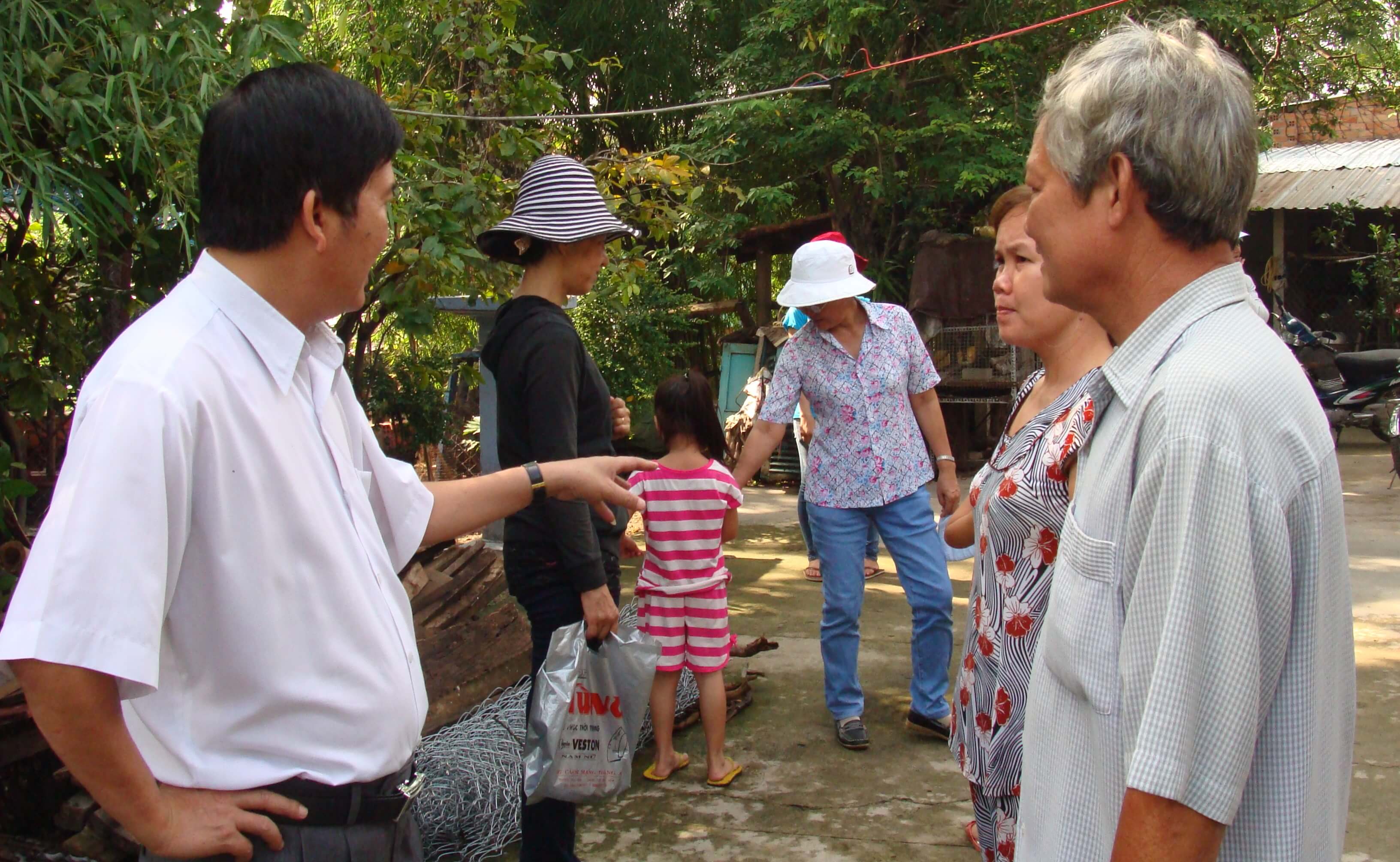 Bệnh sốt xuất huyết diễn biến phức tạp vào mùa mưa