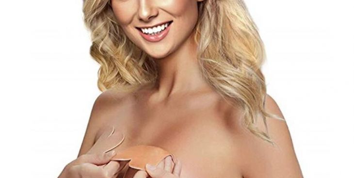 Áo ngực dán là gì? Cách mặc áo ngực dán đúng nhất