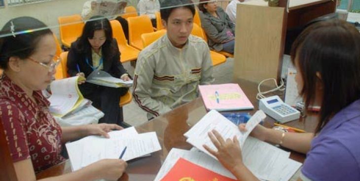 Giải đáp thắc mắc phí công chứng nhà đất bên nào chịu