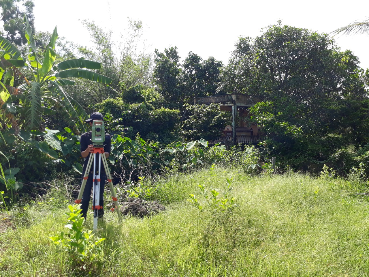 Địa chính đo lại diện tích đất