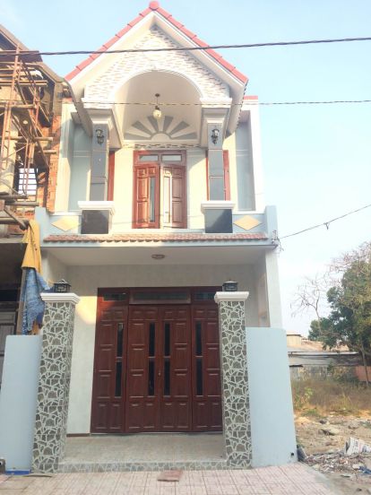  Nhà ở phường Tân Đông Hiệp rộng rãi phù hợp giá tiền