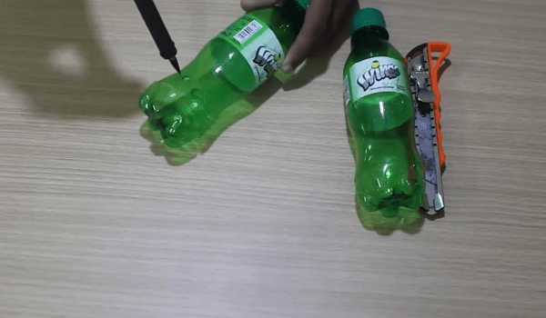 Làm đồ đựng mút rửa chén bát bằng chai nhựa