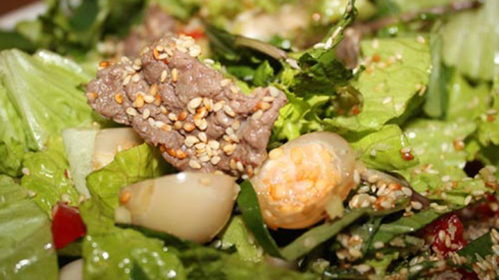 Cà pháo trộn thịt bò là một món ăn lạ miệng và rất ngon cơm