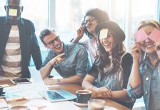 Luyện tập cách nói chuyện hài hước với bạn bè chỉ cần 7 bước