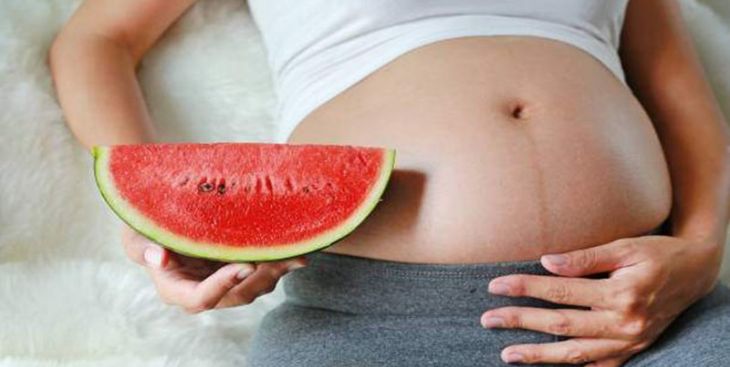 Bà bầu có được ăn dưa hấu không? Lợi ích của dưa hấu