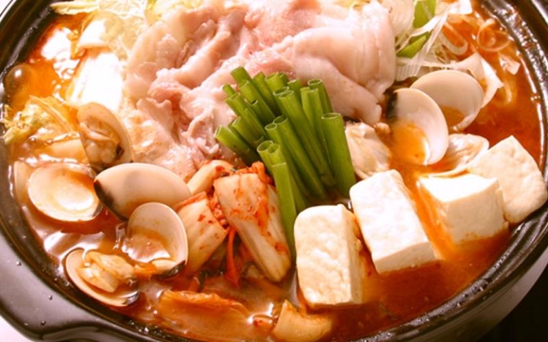 Cách nấu canh kim chi hải sản
