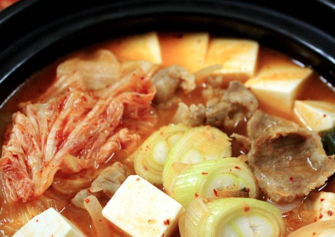 Cách nấu canh kim chi thịt heo