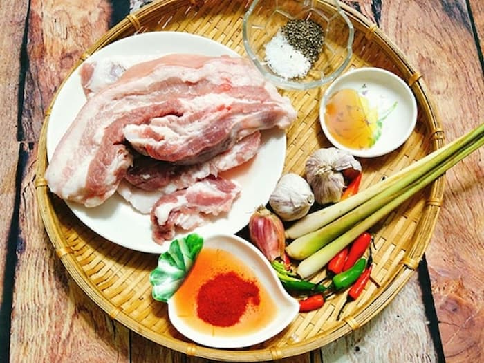 Nguyên liệu làm thịt rang sả ớt