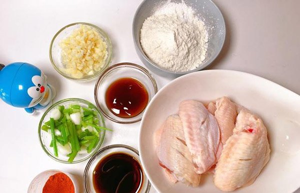 Nguyên liệu cần thiết cho món cánh gà chiên 