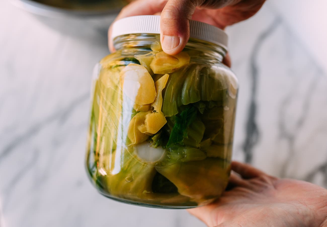 Cách bảo quản dưa cải muối chua được lâu nhất 