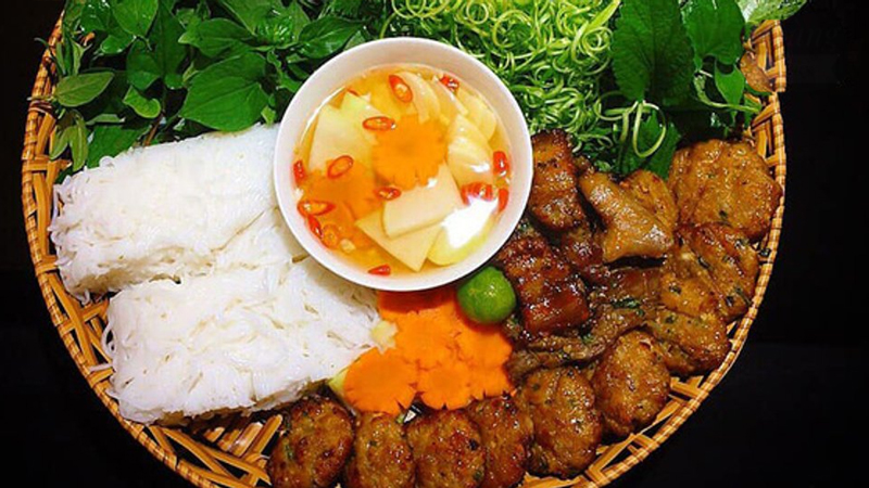 Món bún chả Hà Nội thơm ngon, siêu hấp dẫn