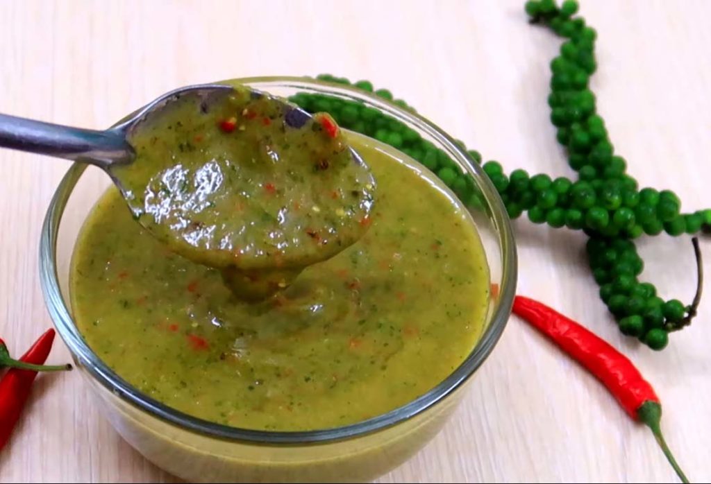 Công thức làm nước chấm hải sản kiểu Thái