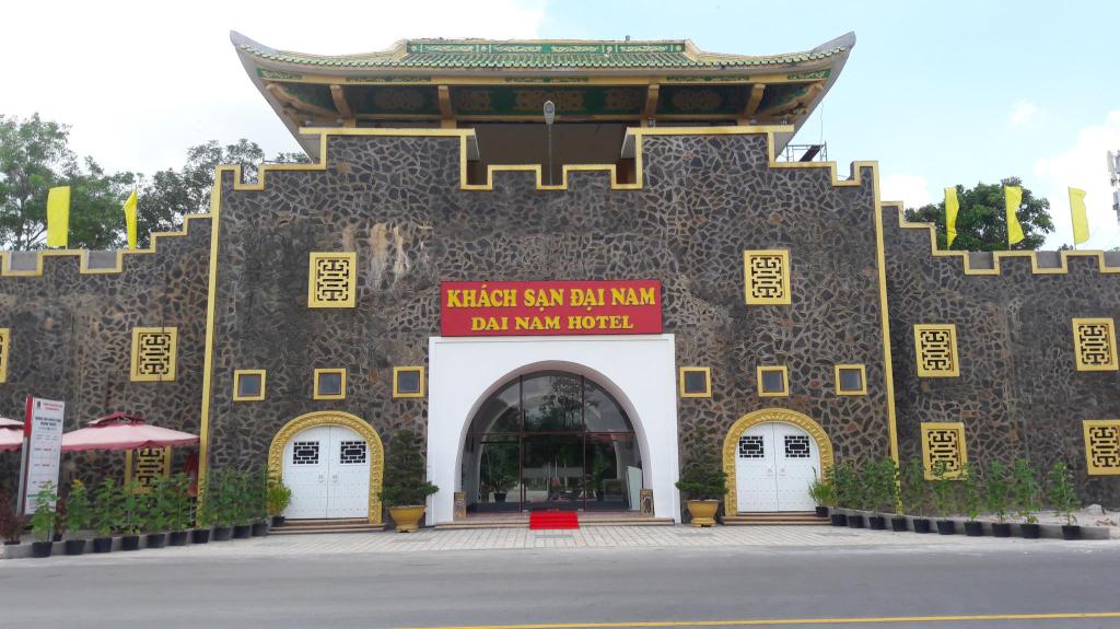 Cổng vào Resort Đại Nam Bình Dương