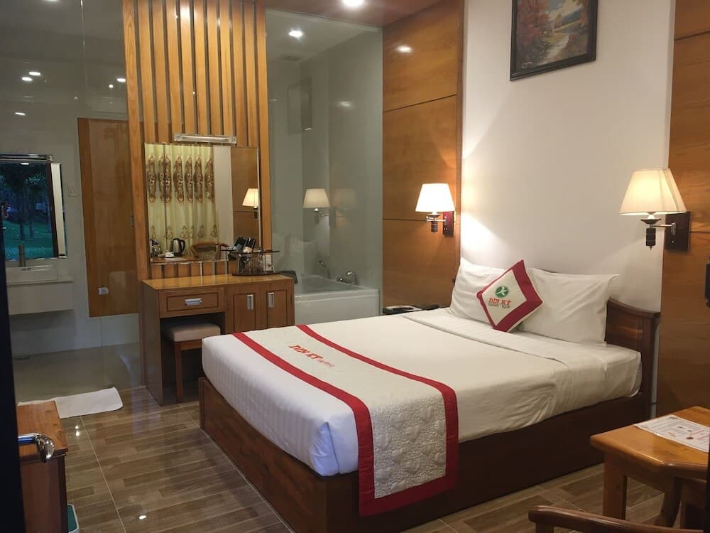 Khách sạn đầy đủ tiện nghi, hiện đại