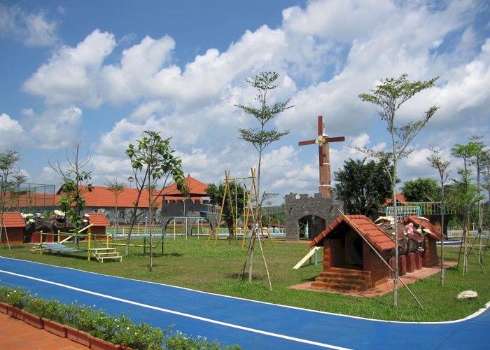 Thời điểm du lịch khu du lịch Mắt Xanh lý tưởng nhất