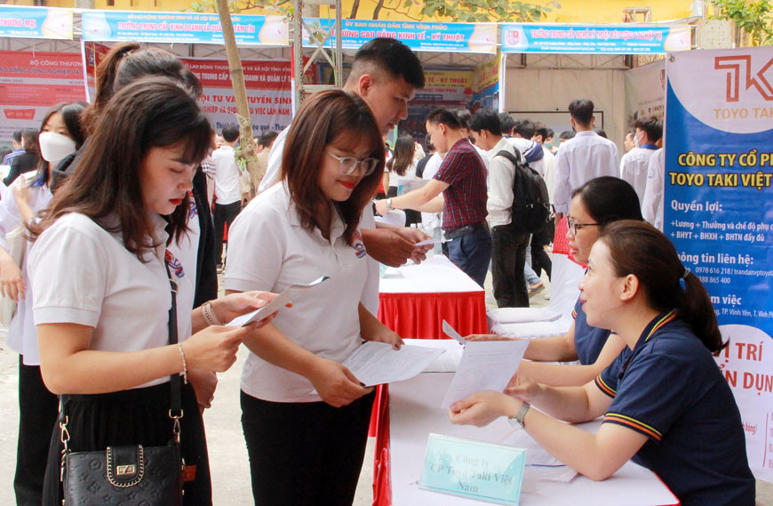 Nhu cầu việc làm thời vụ tại Bình Dương